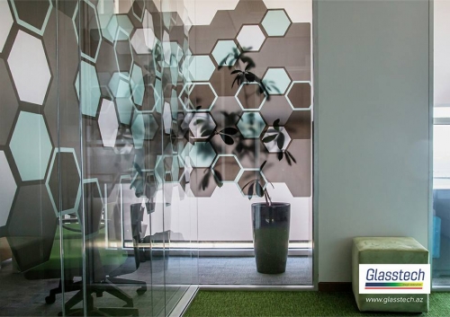 Akustik şüşə ara bölme sistemi