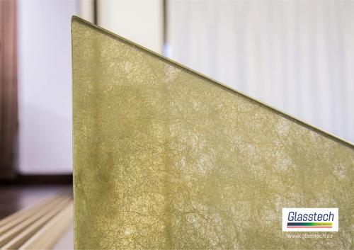 parça teksturalı şüşə məhəccərlər Glasstech istehsalı olub quraşdırması da Glasstech tərəfindən həyata keçirilmişdir.