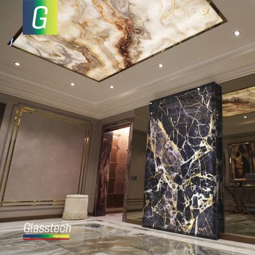 Oniks şüşə pano və şəkil mənzilə yaraşıq qatan dizayn elementi olaraq funksiya görür.