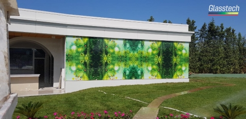 fasad dekorativ şüşə ilə üzləmə Glasstech tərəfindən həyata keçirildi