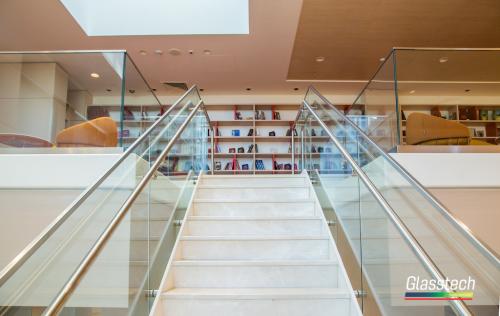 Pilləkan kənarı shushe meheccerlerin quraşdırılması