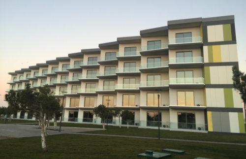 şəffaf məhəccər və balkon şüşələri