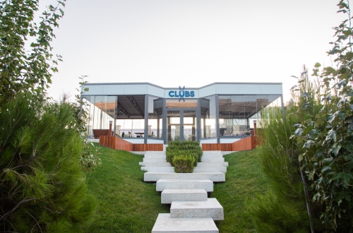 Şüşəli qış baxçası Glasstech tərəfindən Milli Gimnastika arenasında quraşdırılaraq təhvil verildi