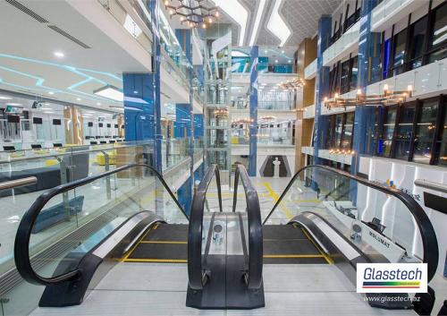 İnteryer dizayn ve dekorativ şüşə istifadəsi