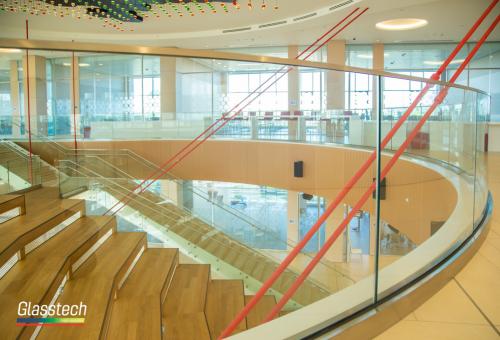 Ada universiteti ş&uuml;şə məhəccər perila şəffaf temperli