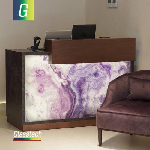 Shushe resepşn dizaynında istifadə olunan dekorativ glasstech istehsalı temperli tripleks şüşə