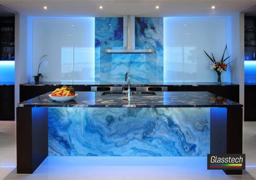 mətbəx şüşə fartuk oniks daşı