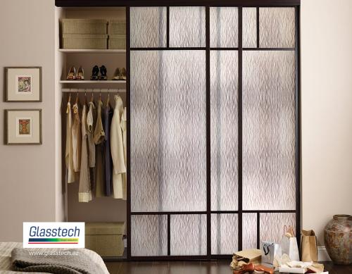 parçalı şüşədən hazırlanan qardirob