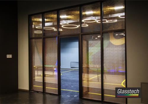 İnteryer dizayna uyğun parça testuralı arabölmə