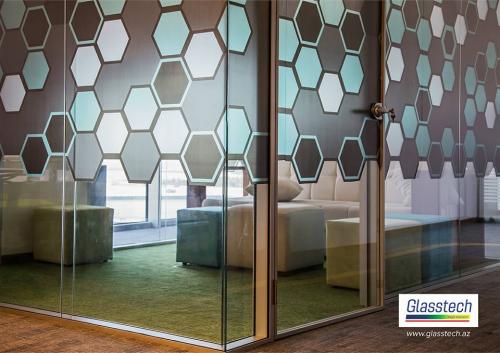 şüşə ofis arakəsmə